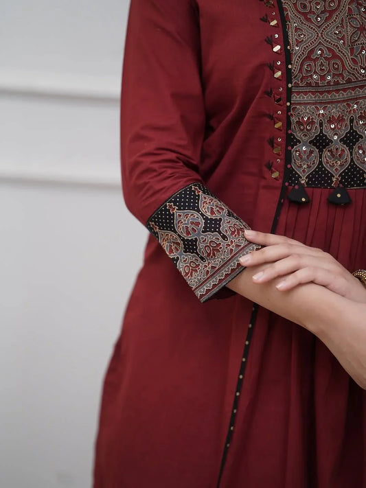 Jaipuraa Maroon Printed Kurta Set with Contrast Dupatta